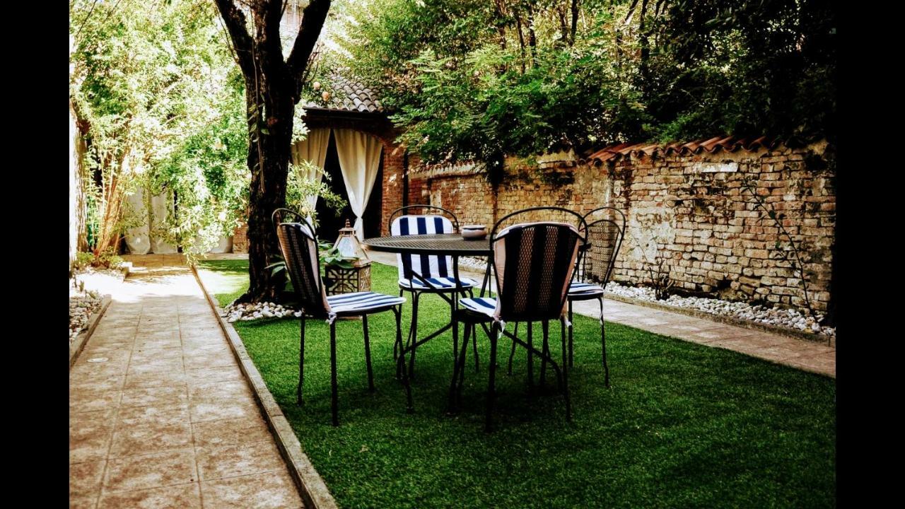 Garden Vittoria Vila Cremona Exterior foto